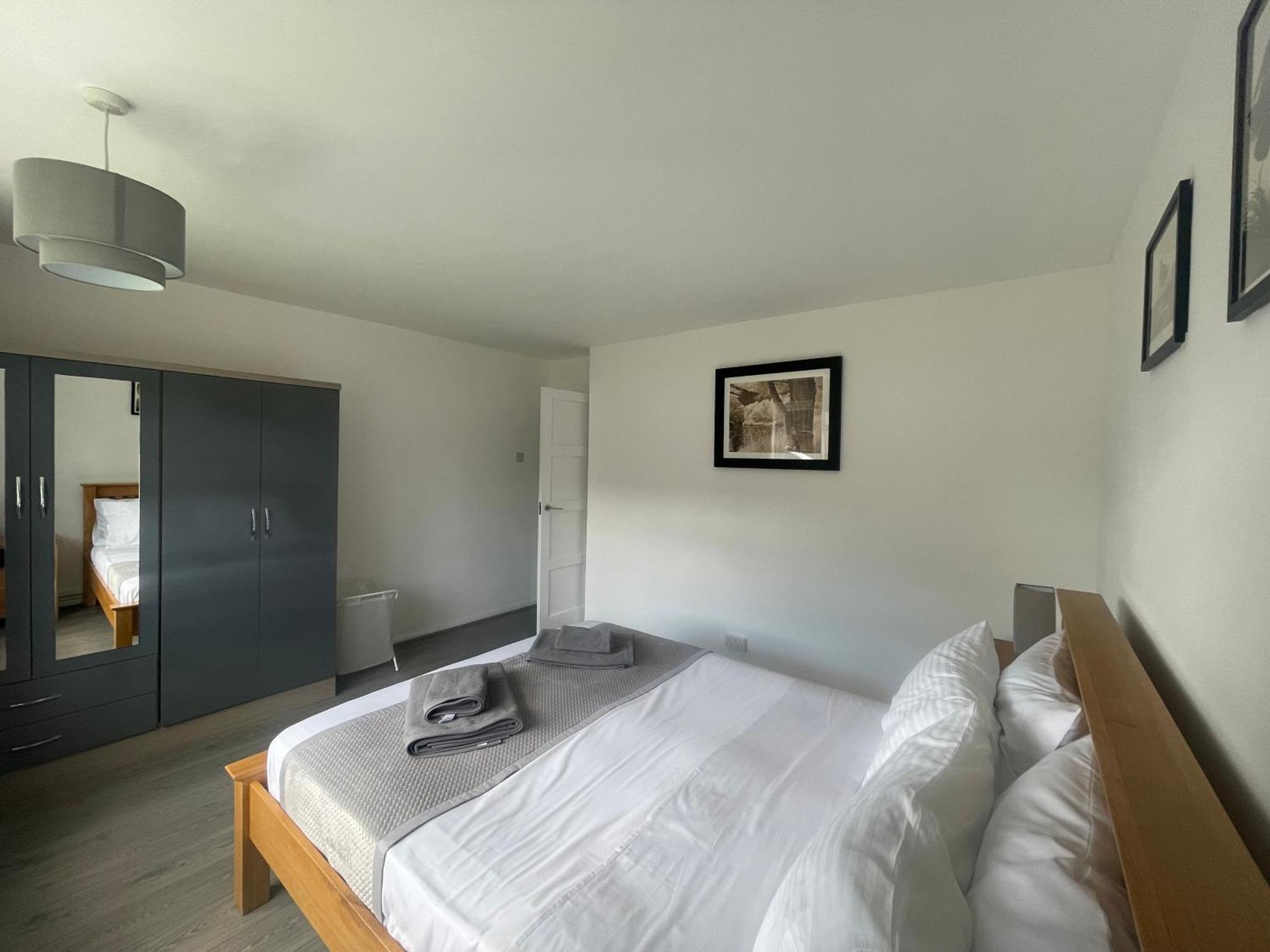 Oxford, 2 Bedroom Private Flat With Parking ภายนอก รูปภาพ